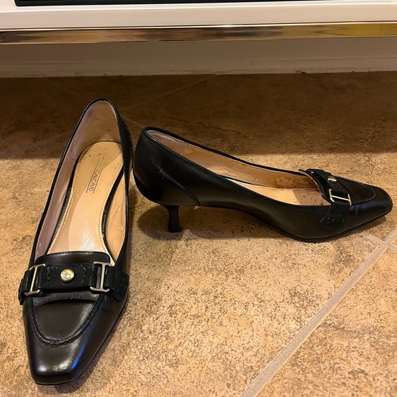 Circa Joan & David Cathleen Pumps in Black & Gold Size 7.5 - Picture 4 of 6